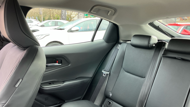 Toyota Prius 2.0 PHEV Design 5dr CVT Hatchback